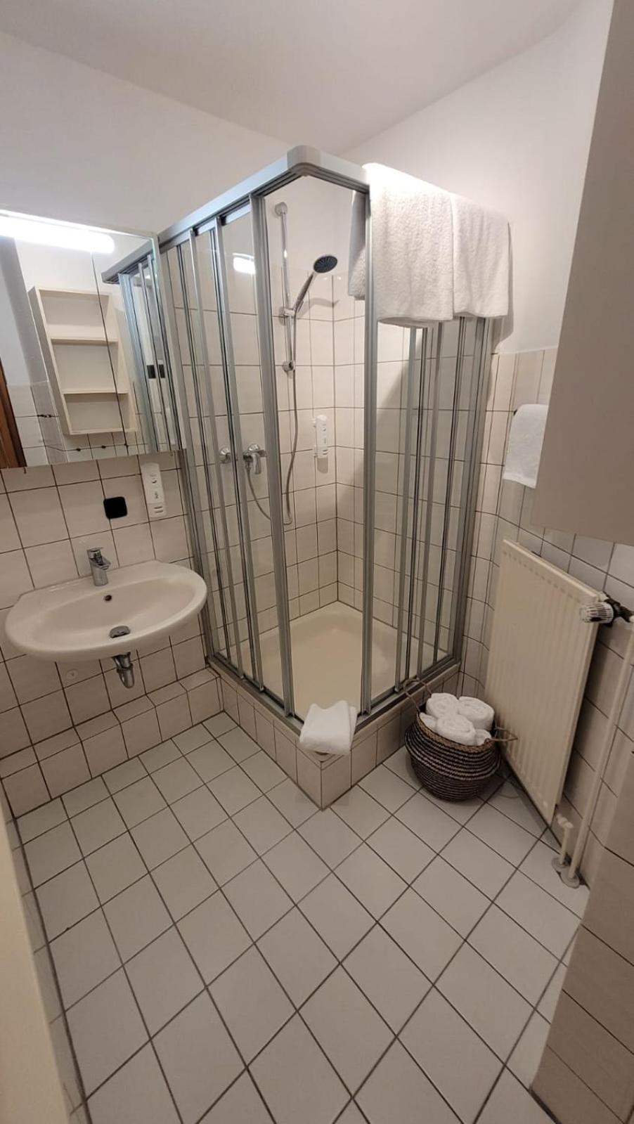 Hotel Zur Linde Meldorf Ngoại thất bức ảnh