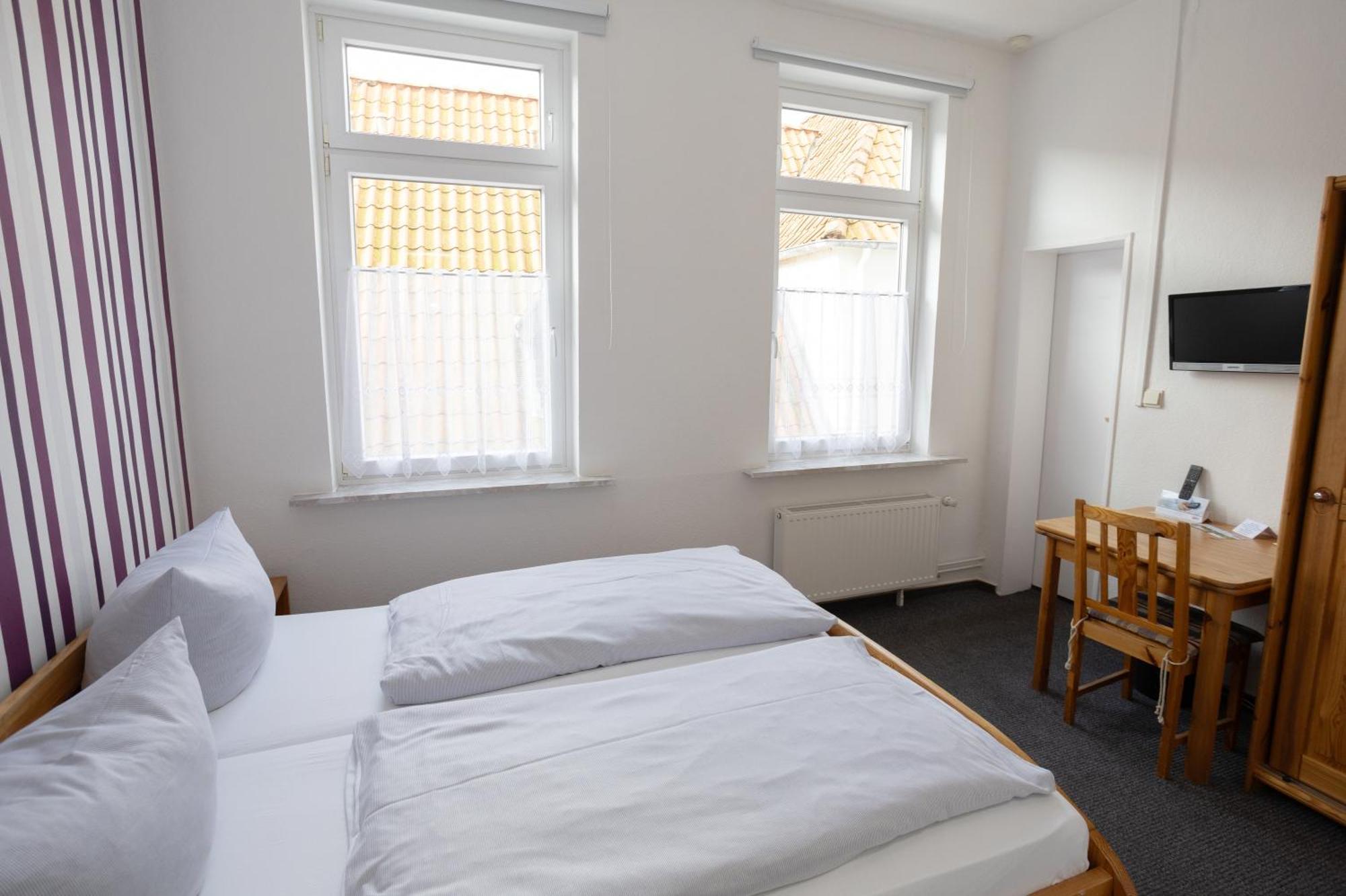Hotel Zur Linde Meldorf Ngoại thất bức ảnh