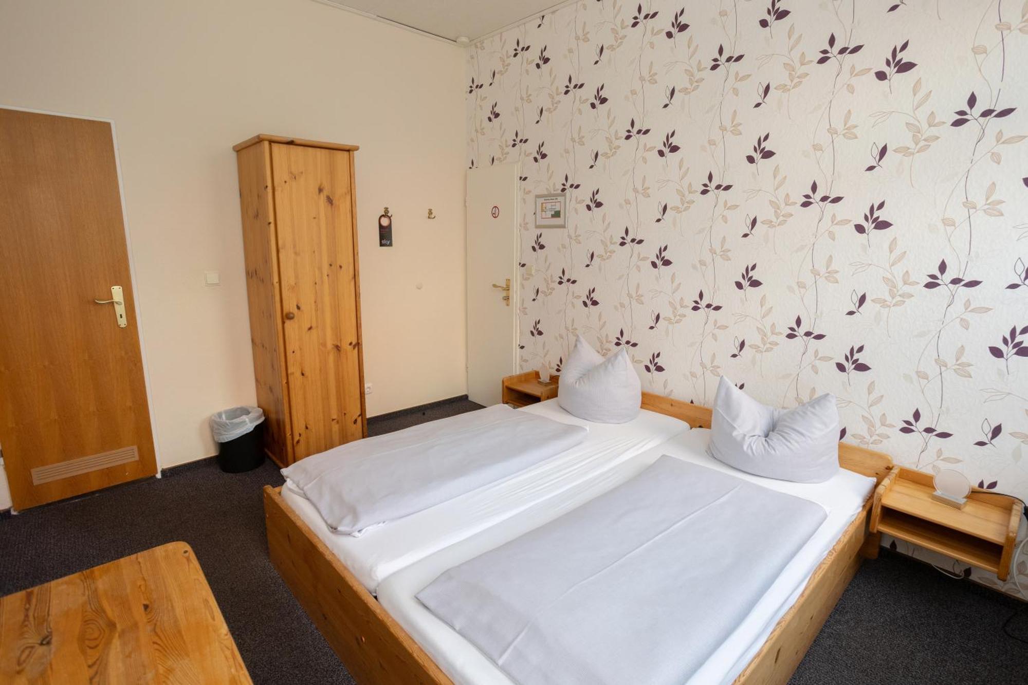 Hotel Zur Linde Meldorf Ngoại thất bức ảnh