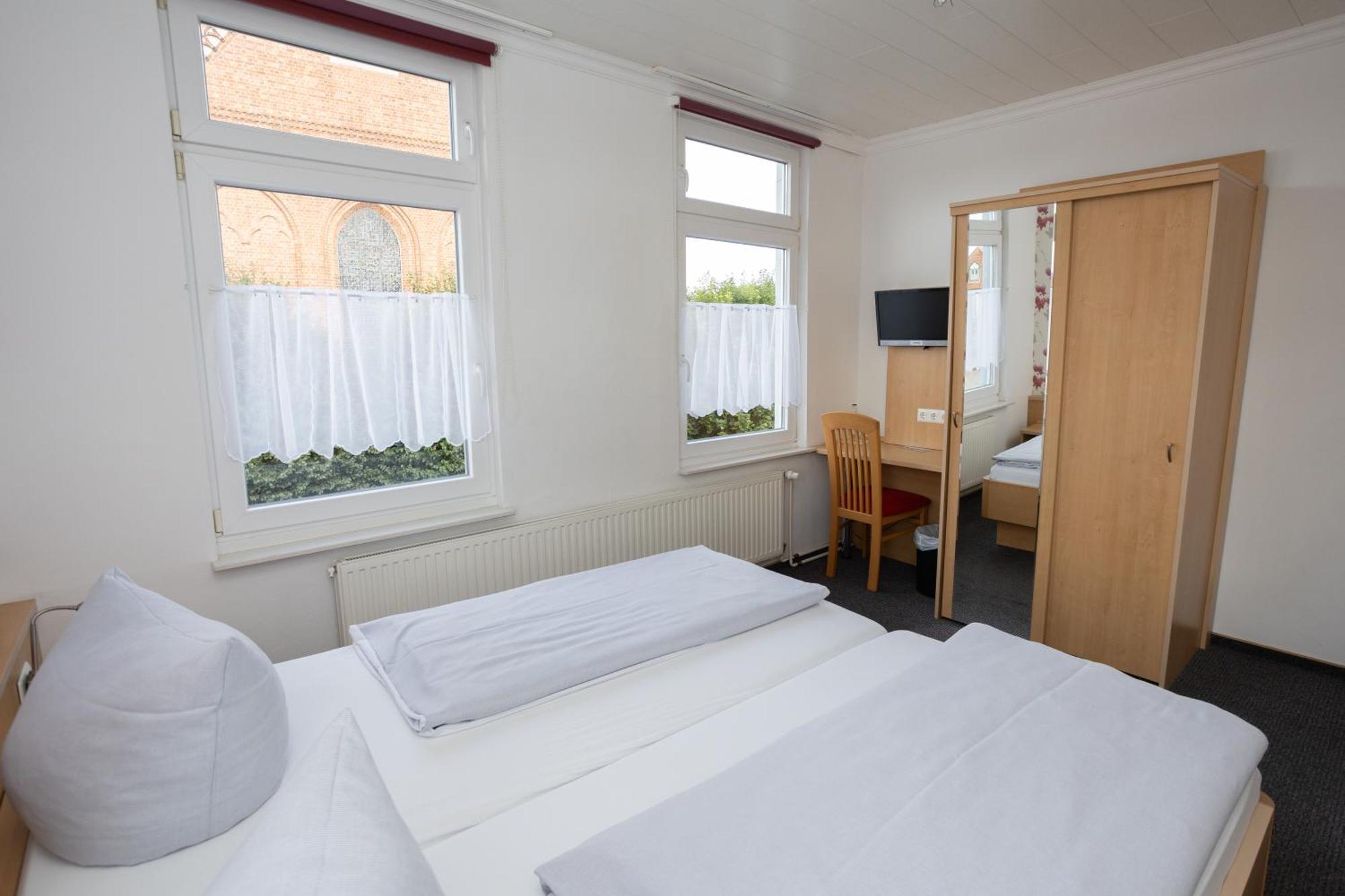 Hotel Zur Linde Meldorf Ngoại thất bức ảnh