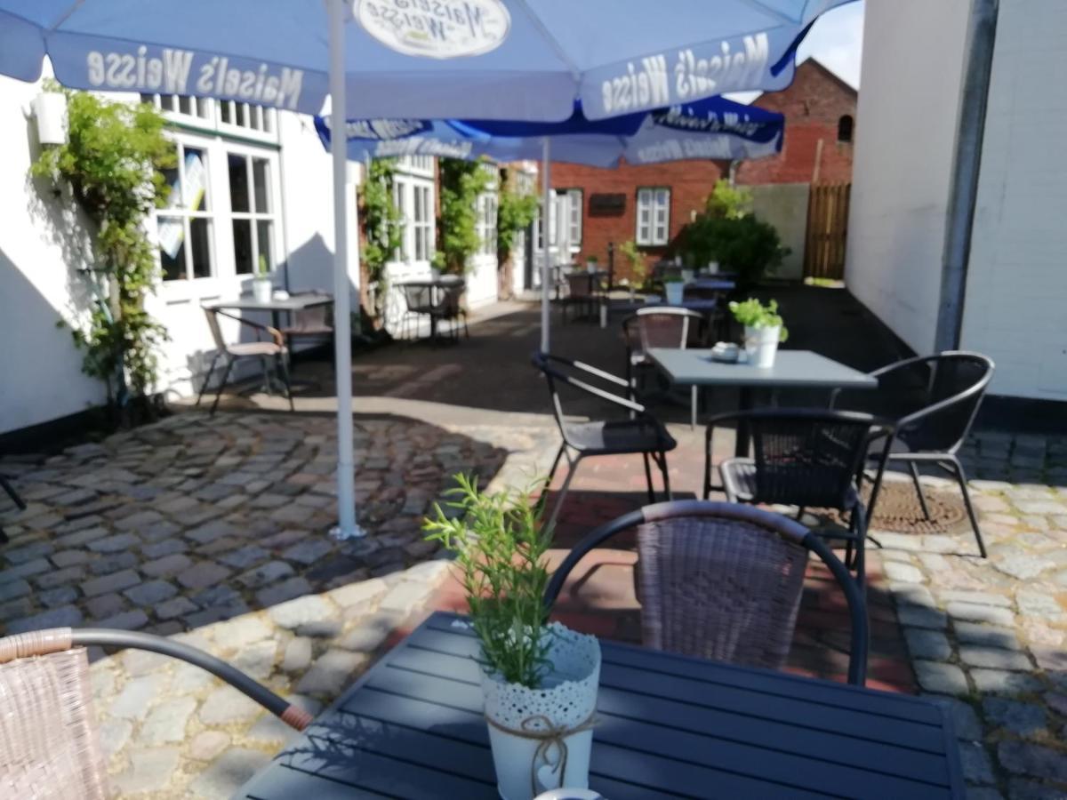 Hotel Zur Linde Meldorf Ngoại thất bức ảnh